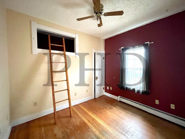 Foto del edificio - 509 E Harney St