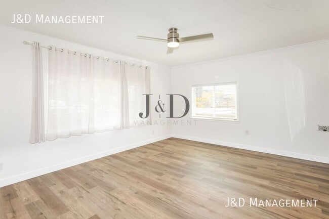 Building Photo - 4338 42nd St