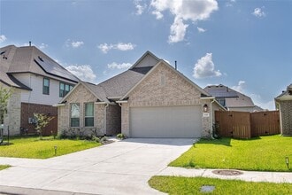 Building Photo - 835 Sarasota Shore Dr