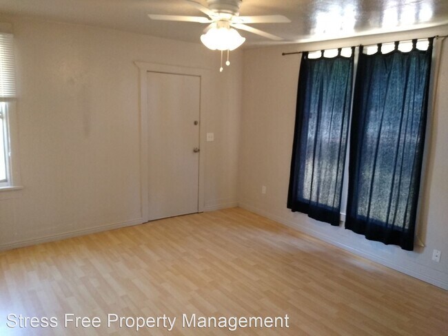 Foto del edificio - 3 br, 2 bath House - 106 S 400 E