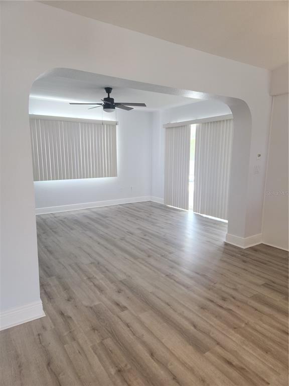 Foto del edificio - 26270 Explorer Rd