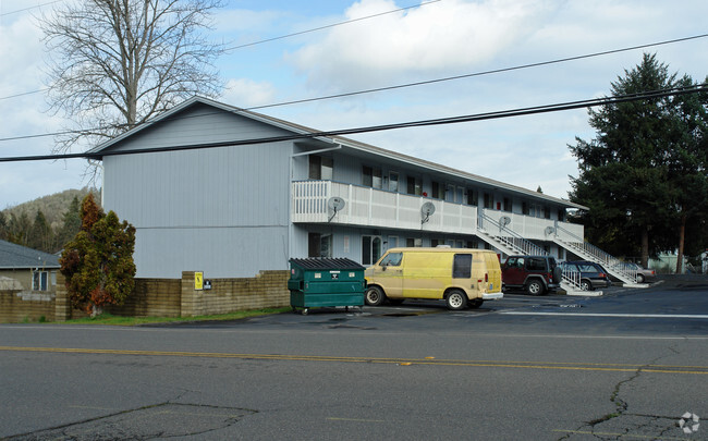 Sunset Manor Apartments - Roseburg, OR | Apartments.com