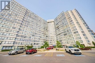Building Photo - 1417-3050-3050 Ellesmere Rd