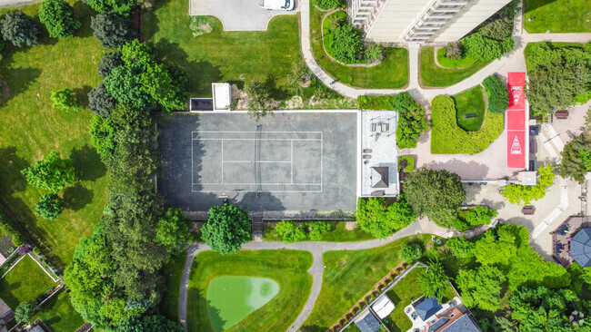 Photo du bâtiment - Crown of Brampton