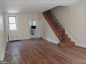 Building Photo - 819 Kimball St