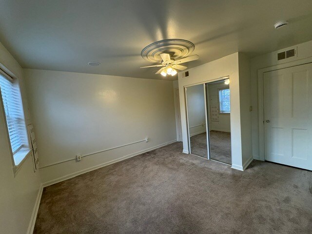 Sala de recreo/Dormitorio 2 - 966 Mount Olivet Rd NE