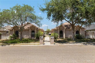 Building Photo - 1307 E Coyote St