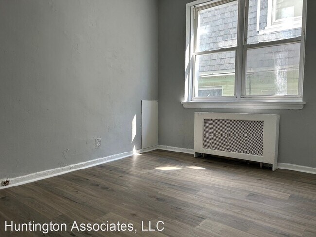 Building Photo - 1 br, 1 bath House - 11 S Nashville Ave, #B1