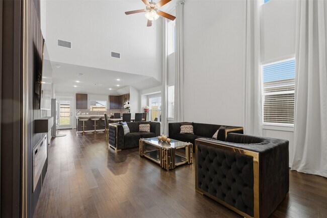Foto del edificio - 7415 Casuna Ln