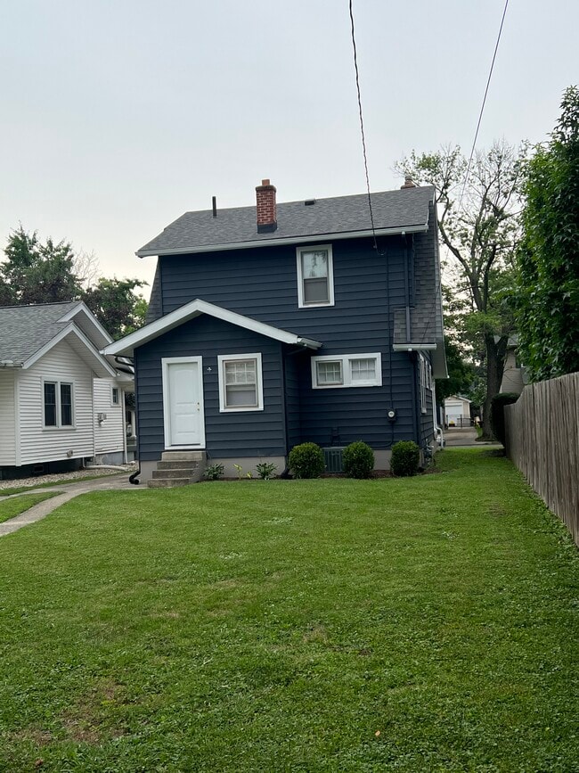 Rear yard - 337 Monteray Ave House
