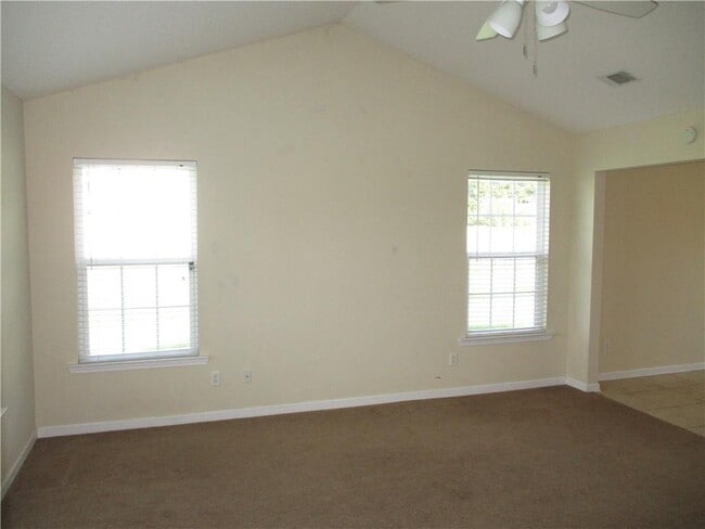 Building Photo - 115 Haleys Pl Dr