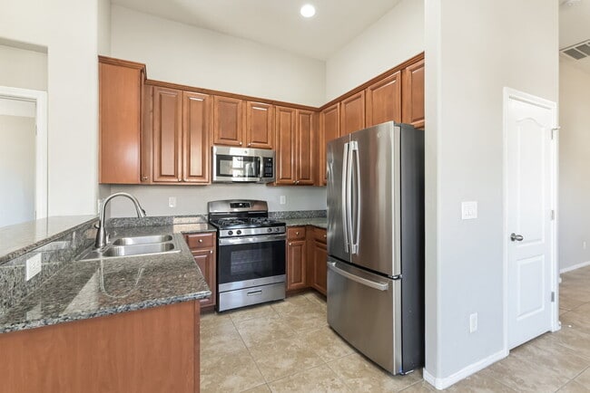Foto del edificio - 712 Bridgeford Ct