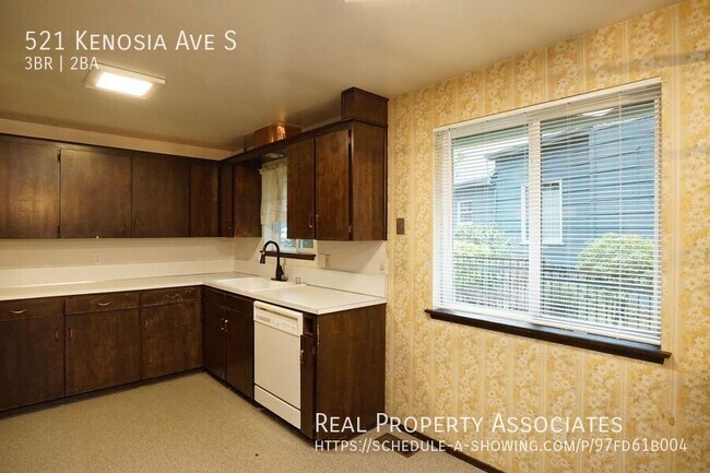 Foto del edificio - 521 Kenosia Ave S