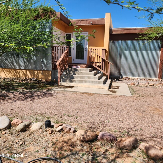 Foto del edificio - 399 Ewing Trail