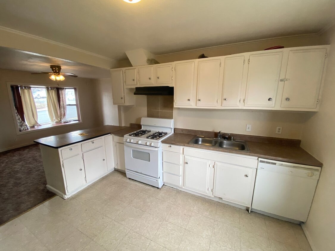 Primary Photo - Super Cute 2 bedroom!