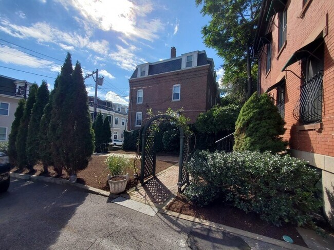 Foto del edificio - 21 Parker St