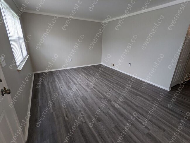 Building Photo - 7378 Deering St