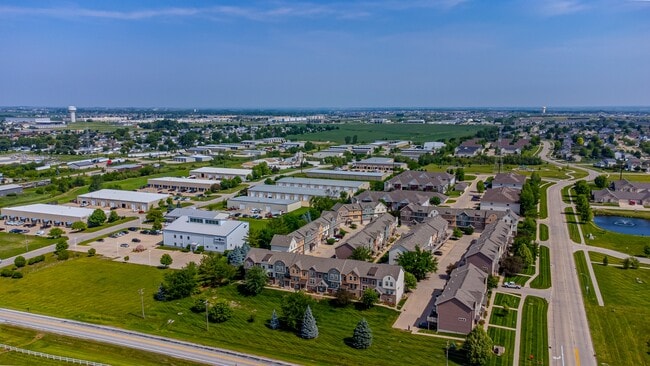 Foto del edificio - 3600 SE Glenstone Dr