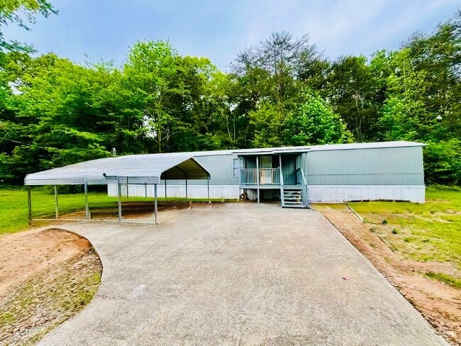 Building Photo - 3200 South Dug Gap Road