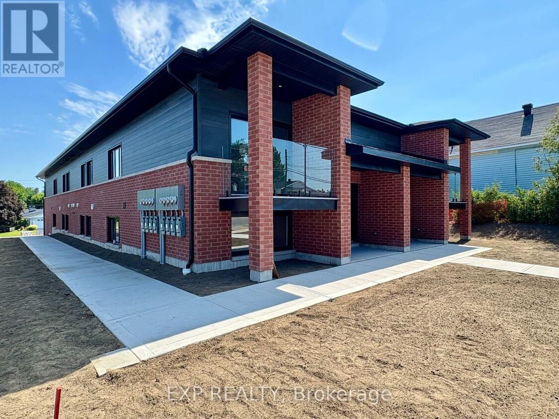 Photo principale - 897-897 Laurier St
