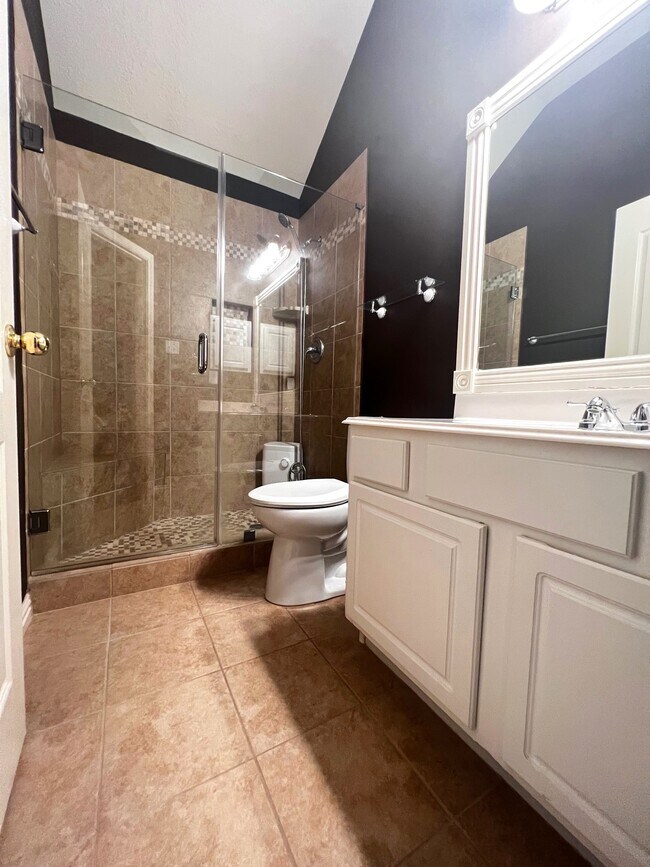 Building Photo - 23907 Hackberry Creek Dr