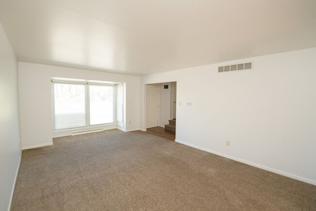 Building Photo - 2405 W 63rd Ave