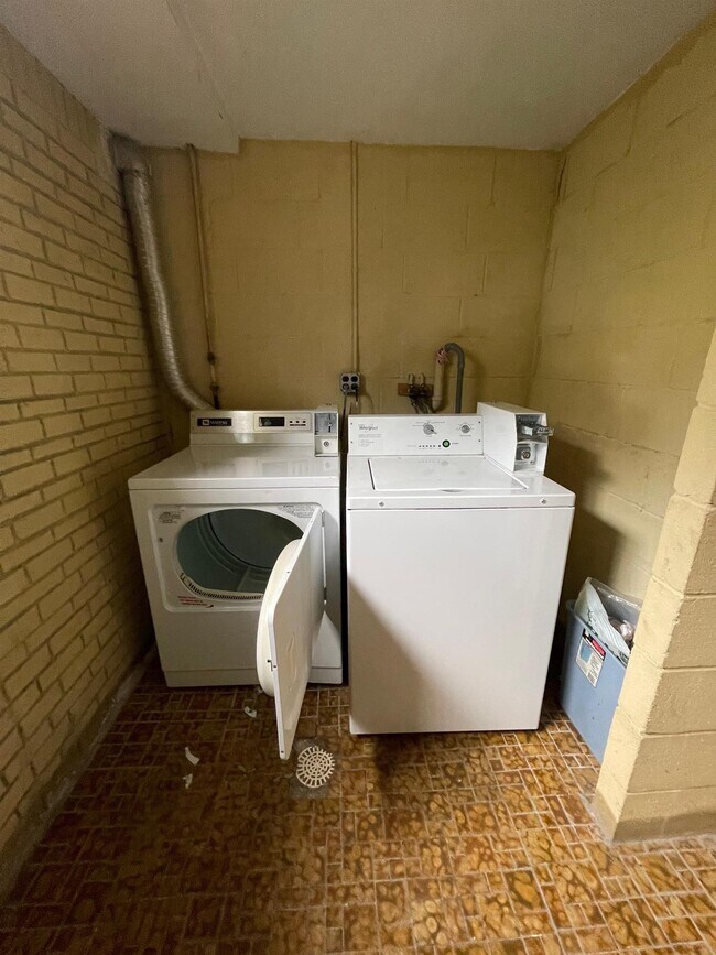 Building Photo - 3 Wendell St