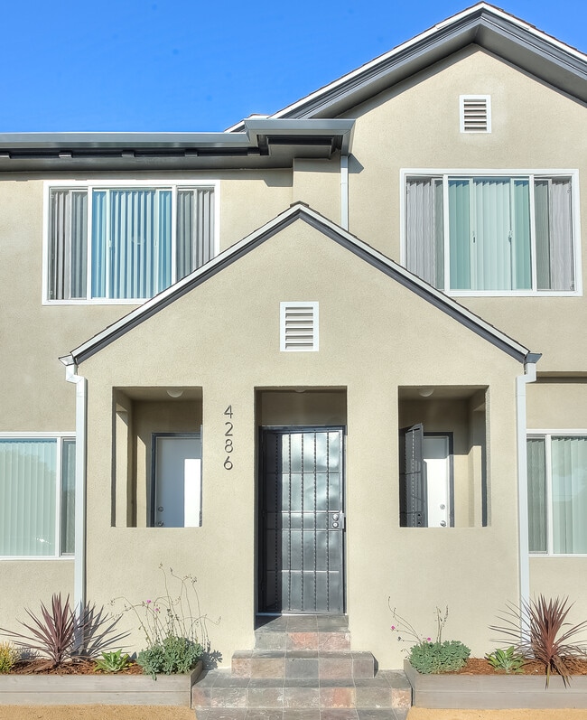 Building Photo - 4286 S Hobart Blvd