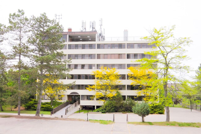 Building Photo - Beechwood Apartments