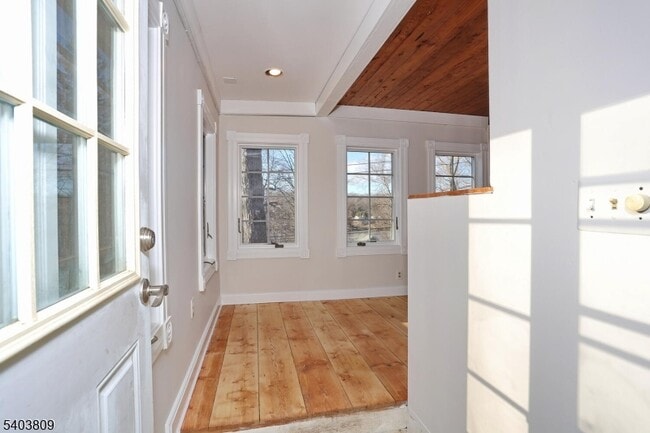 Building Photo - 140 Cupsaw Dr