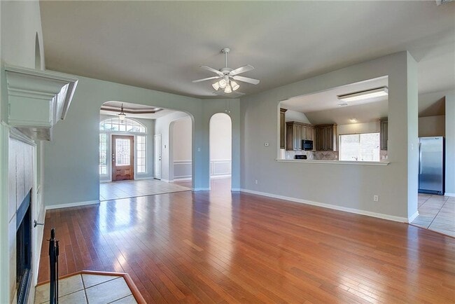 Building Photo - 120 Abbey Dr
