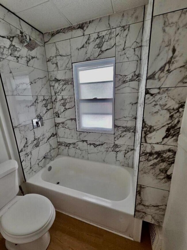 Foto del edificio - 4014 Cypress Ave