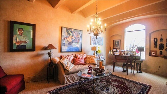 Foto del edificio - 6324 Franklin Trail Drive