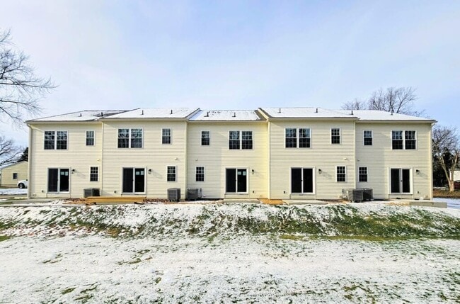 Building Photo - 950 N 9th St