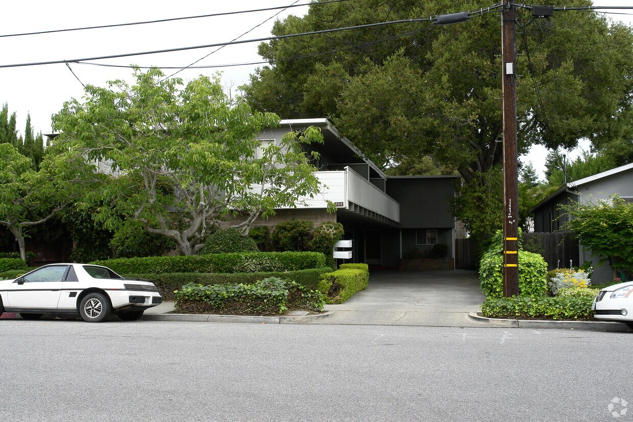 Primary Photo - 766 Live Oak Ave