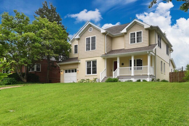 Foto del edificio - Kirkwood 5 bedroom / 3 full bathroom home