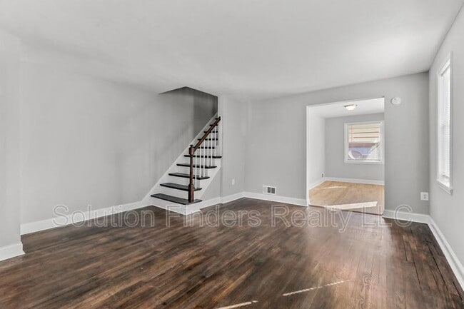 Building Photo - 1931 Dineen Dr