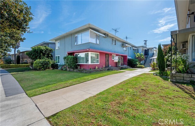 Foto principal - 640 E Carson St