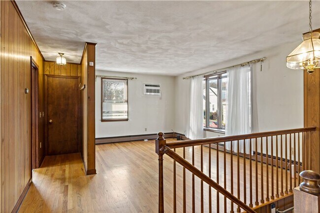 Foto del edificio - 51 Bellevue Ave