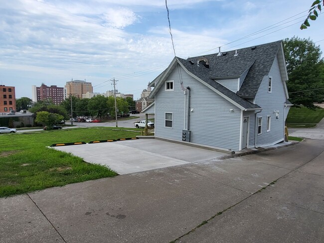 Foto del edificio - Pershing Avenue