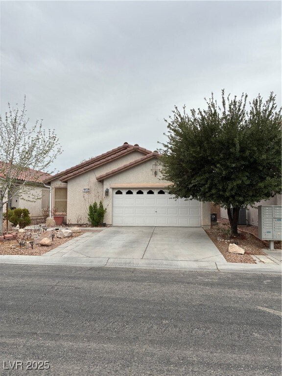 Foto principal - 11135 Verismo St