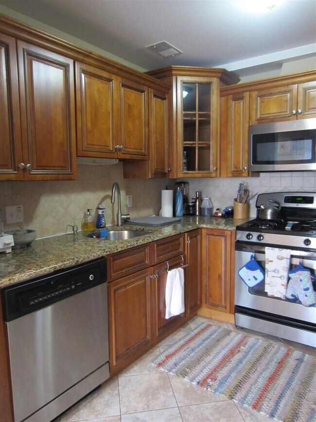 Foto del edificio - 5519 Jefferson St