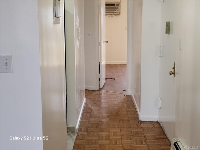 Foto del edificio - 48-82-82 37th St
