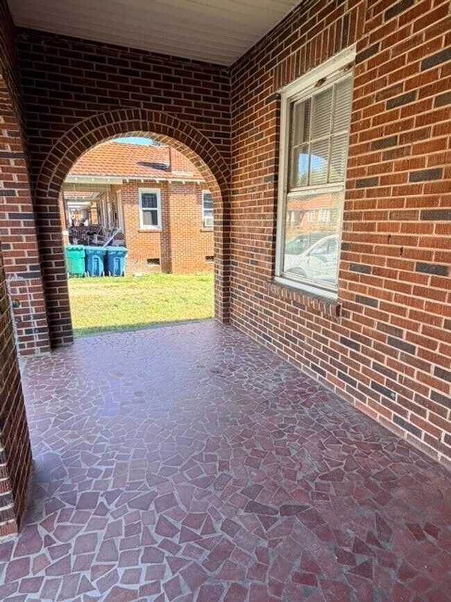 Foto del edificio - 727 Truett Ave