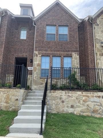 Building Photo - 1933 Buffalo Hill Dr
