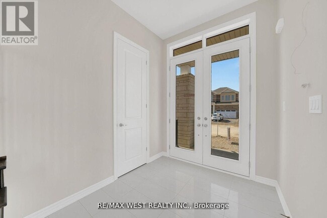 Building Photo - 10 Mears Rd
