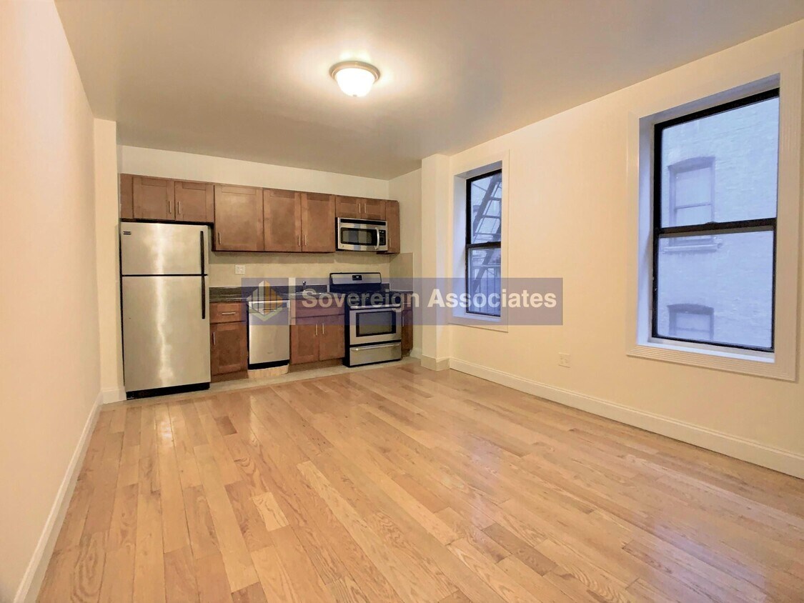 Primary Photo - 609 West 196th Street
