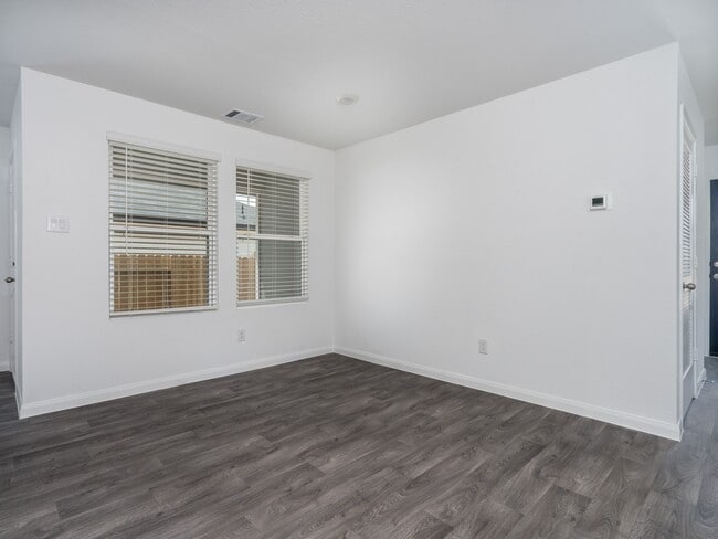 Building Photo - 14582 William Trails Dr