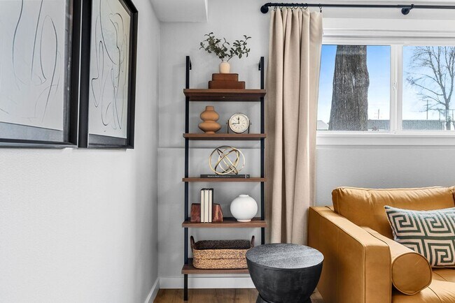 Foto del edificio - Cozy 2B/1B Unit A I Near Gonzaga/WSU/EWU & 5 Hospitals I Pet Friendly