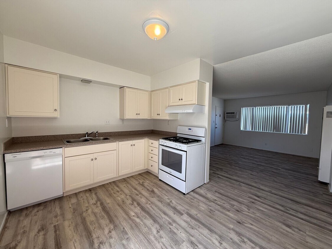 Foto principal - 962 - Down Property